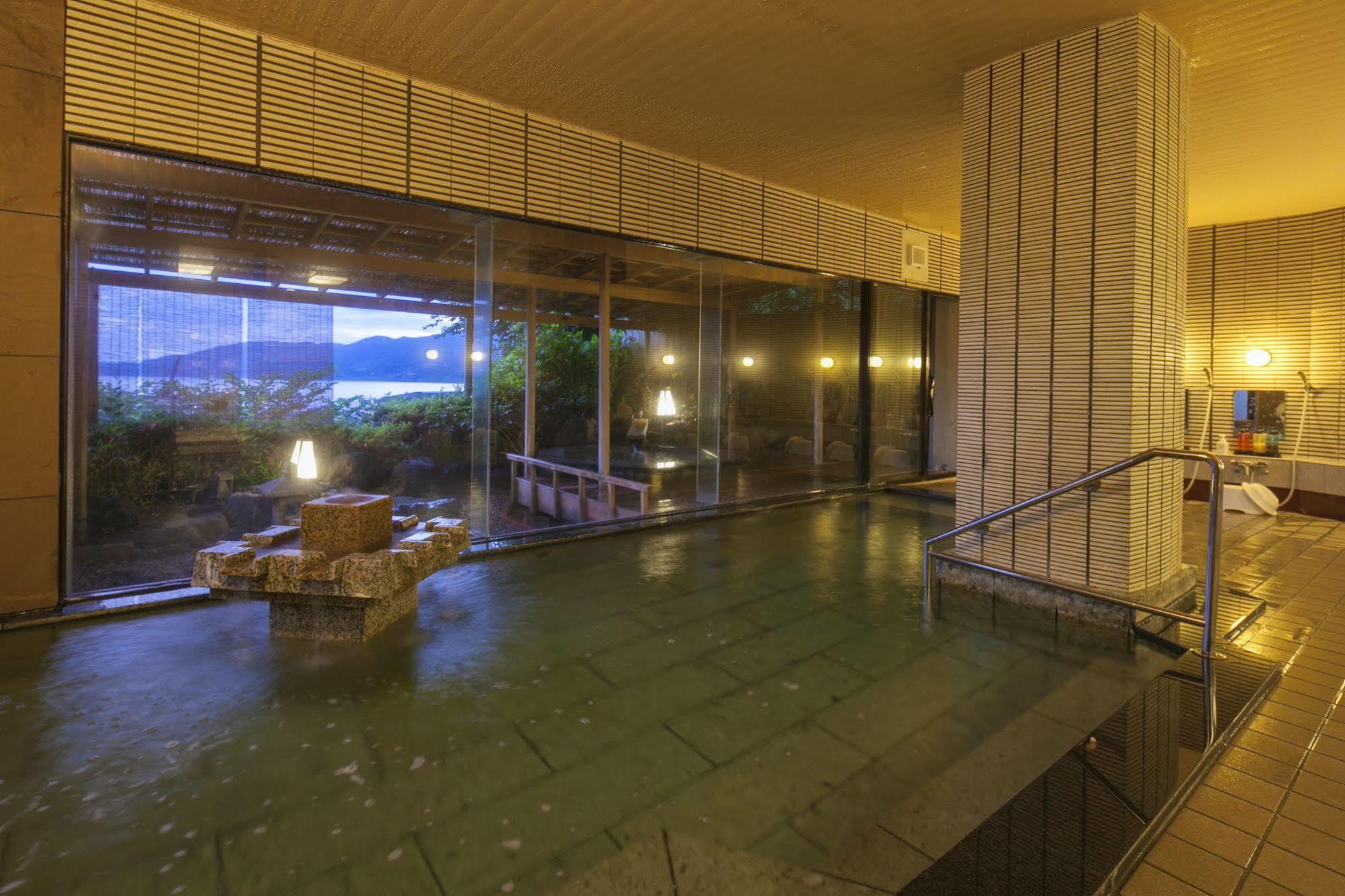 Wajima Onsen Yashio Hotel Bagian luar foto