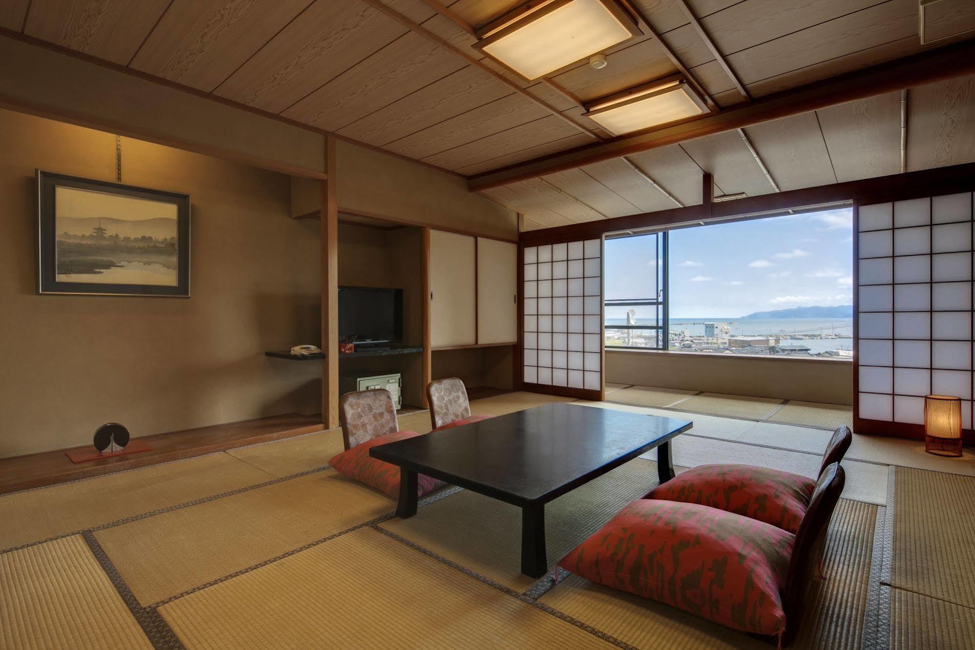 Wajima Onsen Yashio Hotel Bagian luar foto