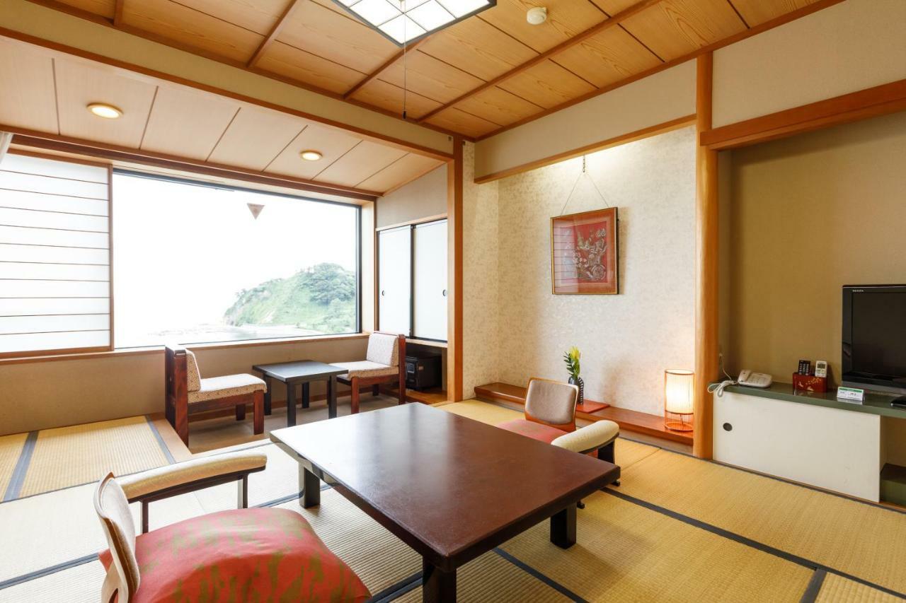 Wajima Onsen Yashio Hotel Bagian luar foto